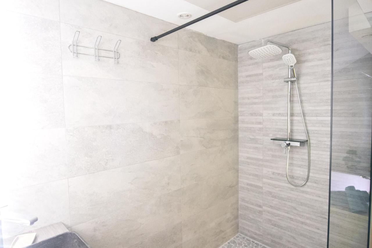 Lova Spa Saint-Etienne Экстерьер фото